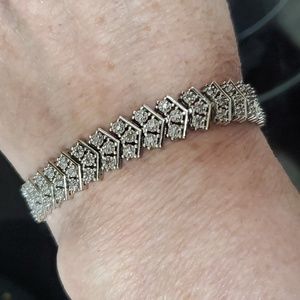 Chevron 100 Diamond's Bracelt